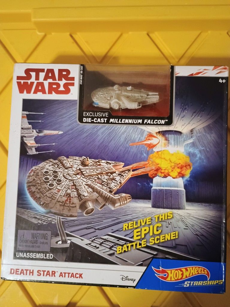 Star Wars Hot Wheels Death Star Attack Diorama Set