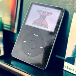 Apple iPod 5th generation Video