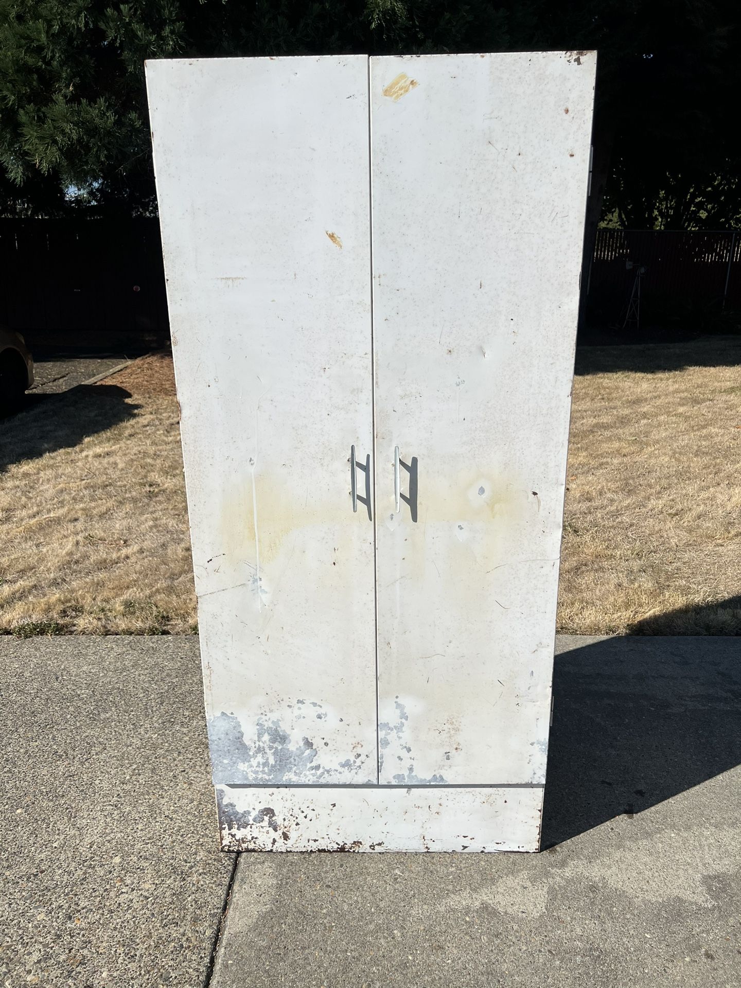 Metal Storage Cabinet