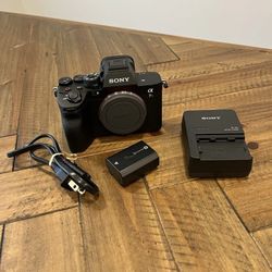 Sony Alpha 7R V Full-Frame Mirrorless Interchangeable Lens Camera