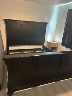 Cal king hardwood bedframe