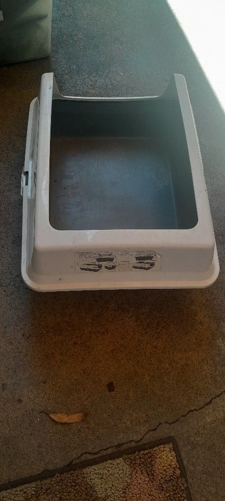 Cat Litter Box