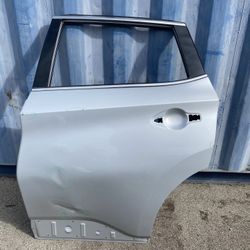 2015,2016,2017,2018,2019,2020,2021,2022,2023,2024 Nissan Murano Rear Left Side Door