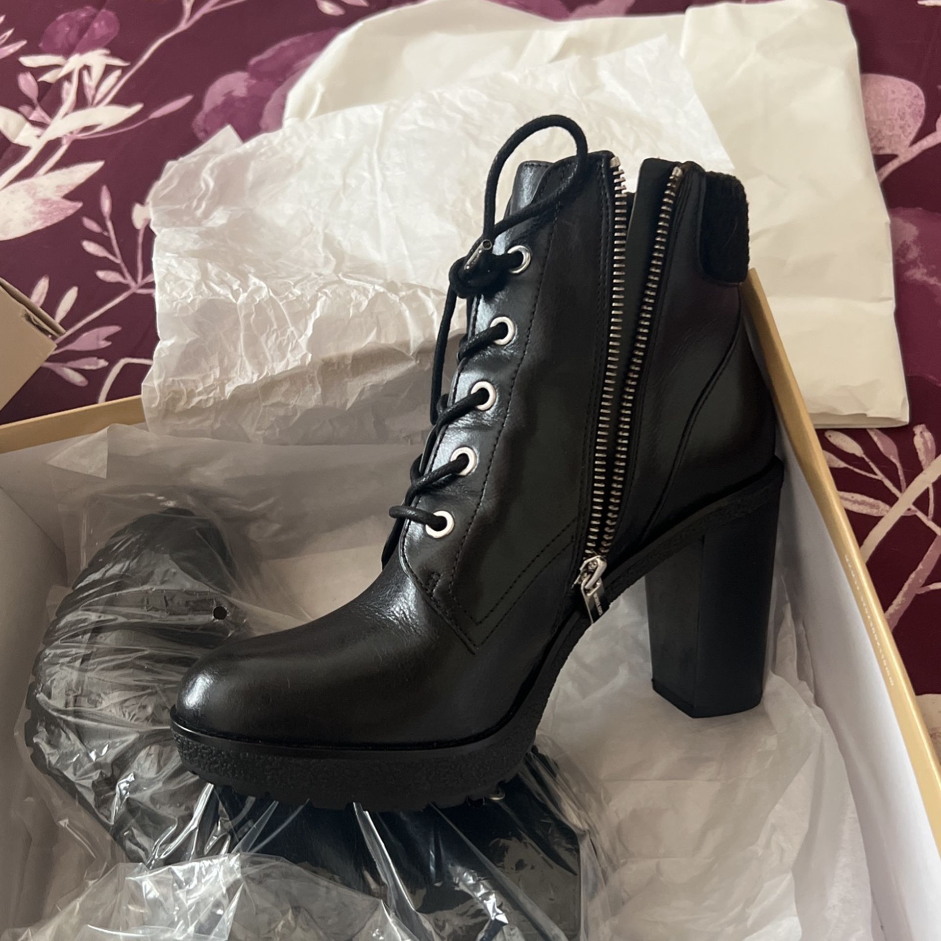 Michael Kors, Black Leather Boot
