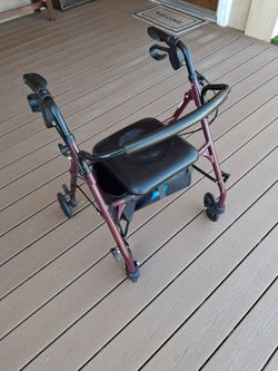 Walker with seat for seniors