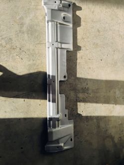 Gbody radiator support