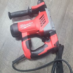 Milwaukee
1-1/8 in. Corded SDS-Plus Rotary Hammer
