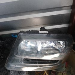 Used but in nice condition SS Trailblazer Headlights , Fits 2006 and Up, Price Is Each not for the set