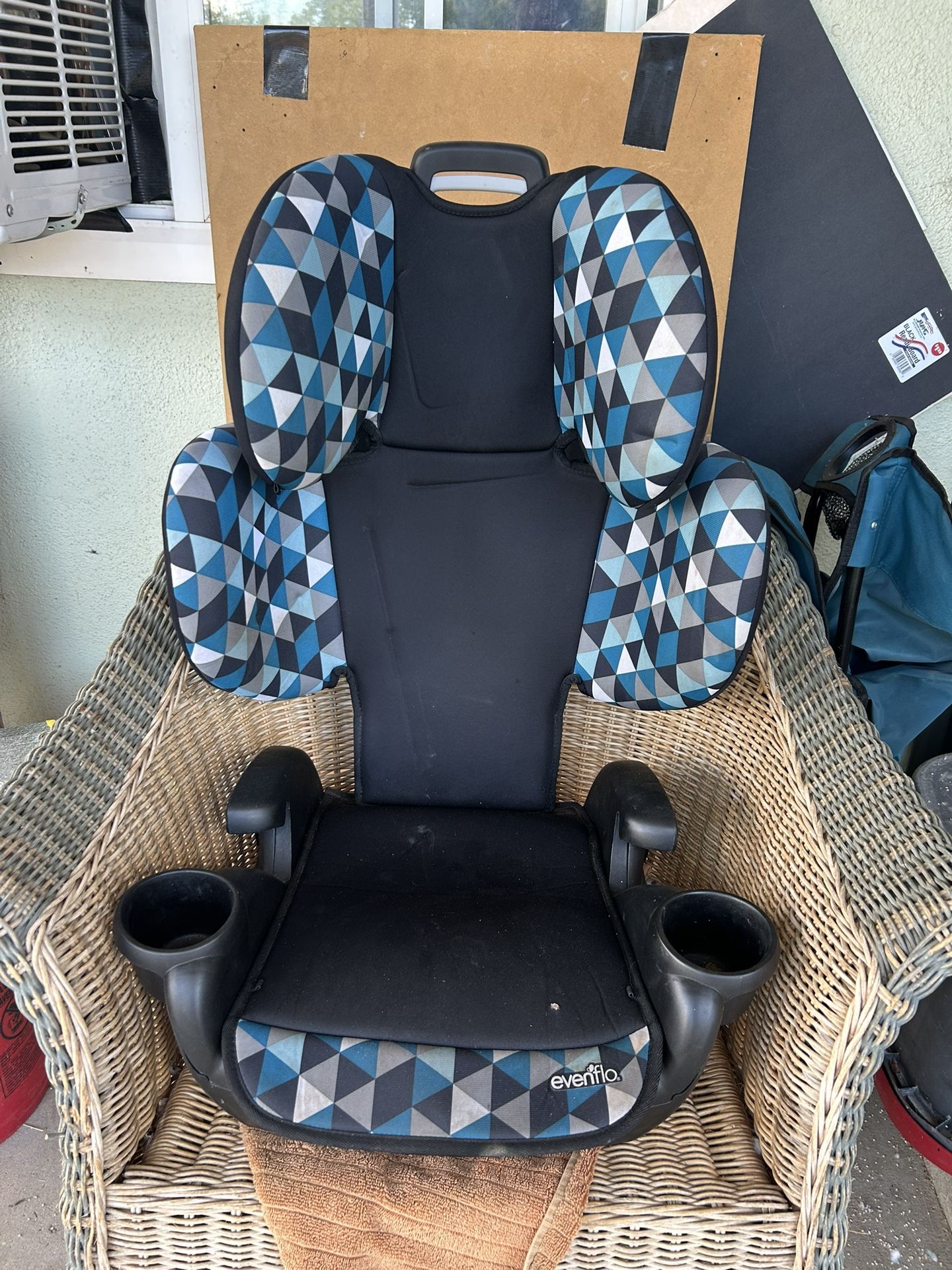 Booster Car Seat Hardly Used Just Been Sitting In My Shed Bought It Last year Never Been In An Accident 