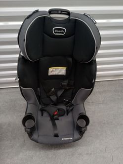 Evenflo Revolve 360 Slim 2 in 1 Rotational Convertable Exp. 2033