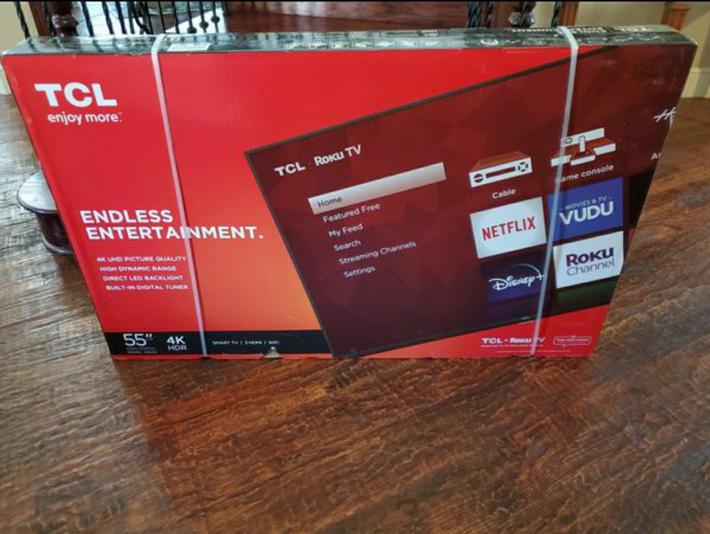 55 inch 4k ultra smart led hdtv built in Roku...new in box and sealed