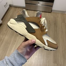 Nike Huarache Brown 