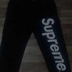 SUPREME Sweats 