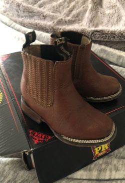 Toddler PR boots size 5
