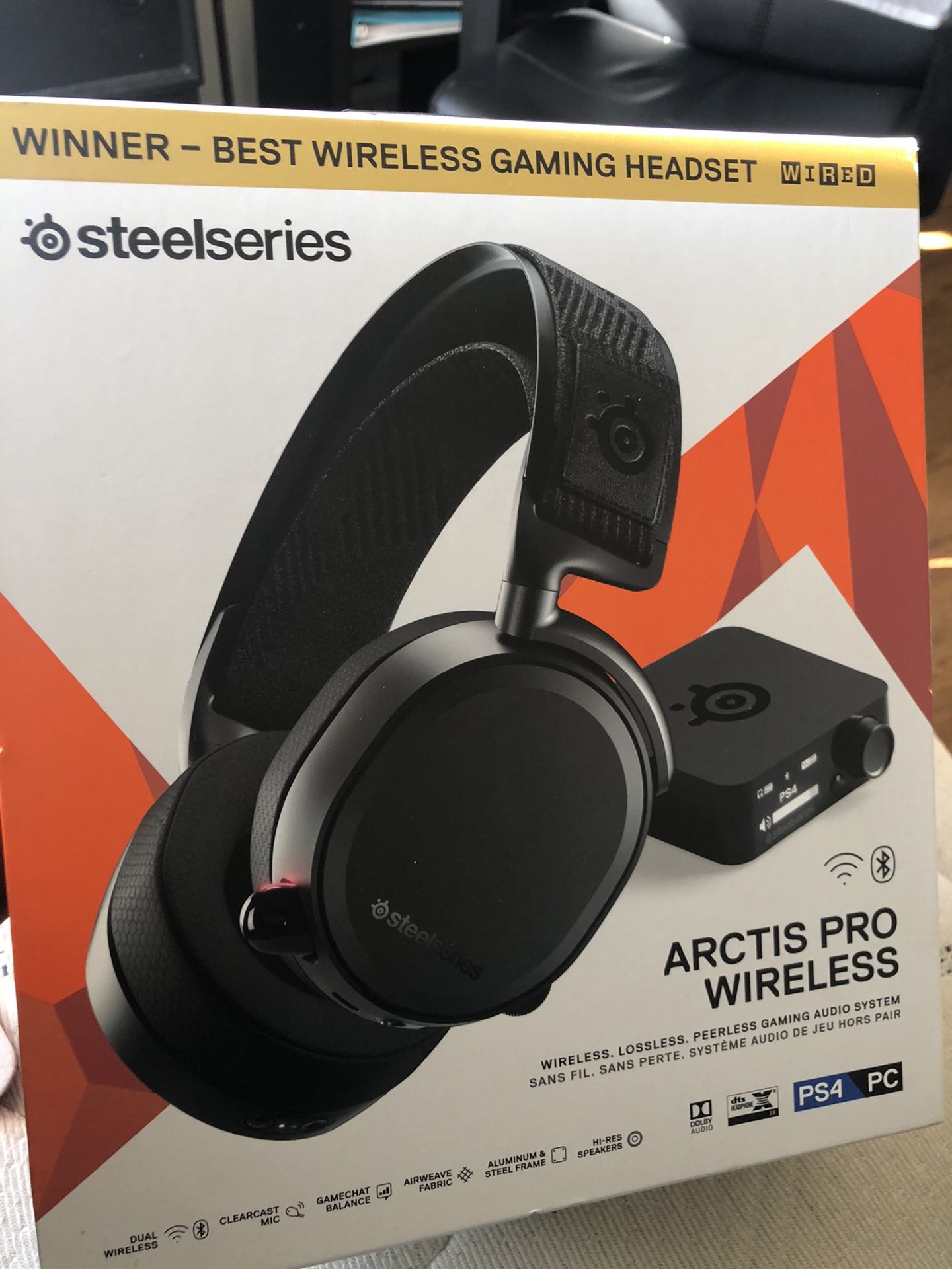 Steelseries Wireless Pro headset for PS4/PC/Xbox