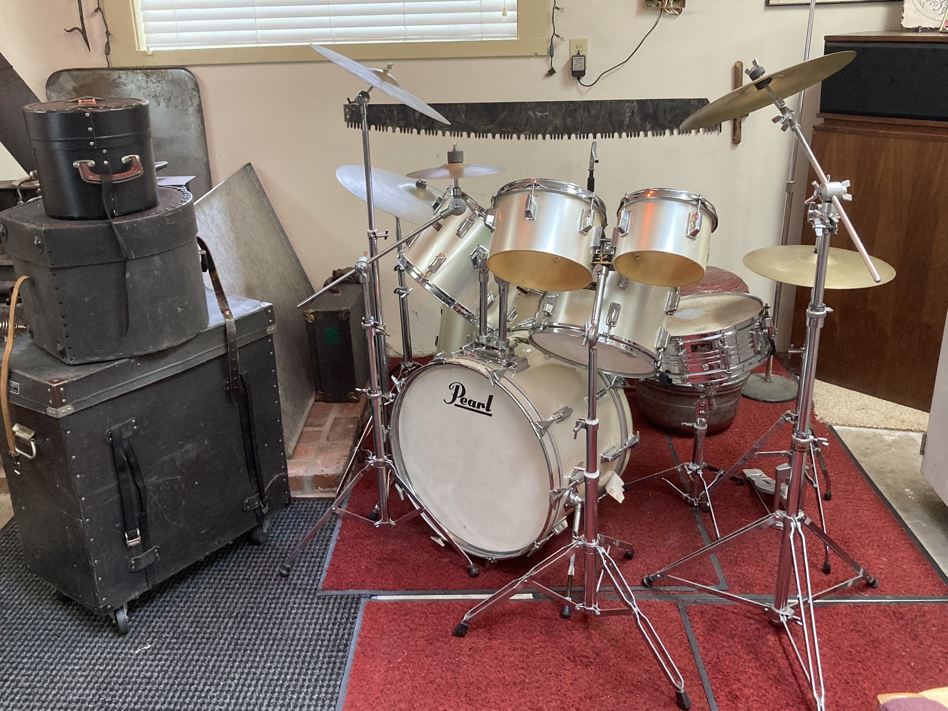 Pearl Drum Set