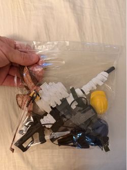 Accessories pack go Joe 15$