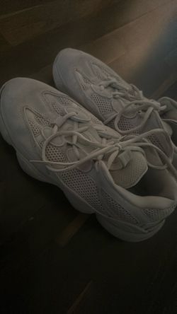 Yeezy size 10