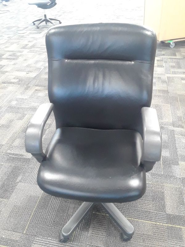 New And Used Office Furniture For In Charlotte Nc Offerup