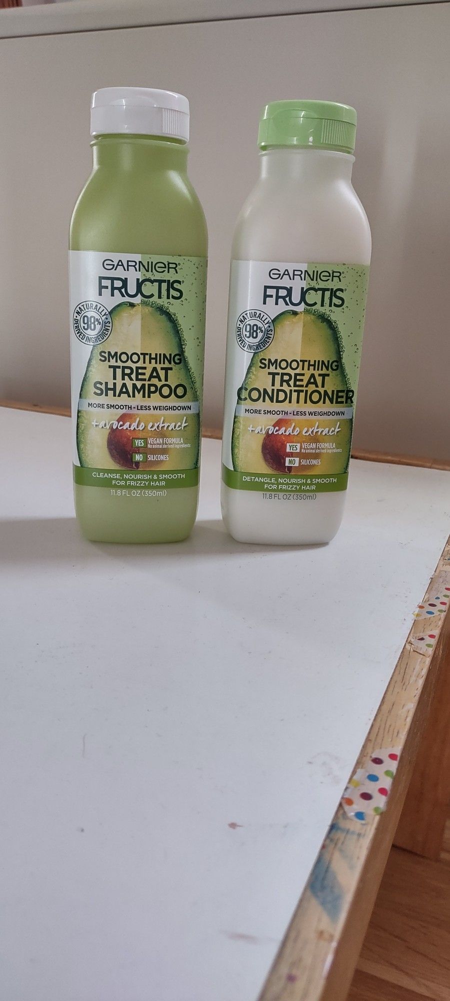 GARNIER FRUCTIS SHAMPOO AND CONDITIONER