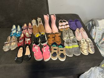 Kids shoes (17-pairs)