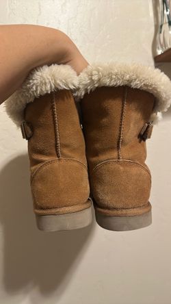 Girls boots