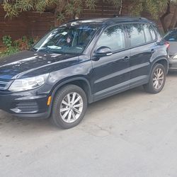 Volkswagen Tiguan black SUV