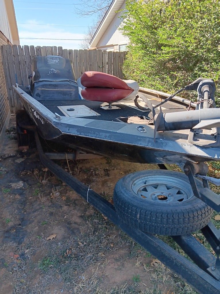2005 18 Ft Alumni -Weld Bass Boat