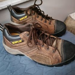 Size 10 Wide Caterpillar Steel Toe Sneakers
