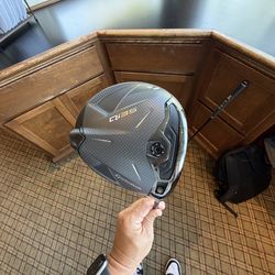 TaylorMade Qi35 10.5
