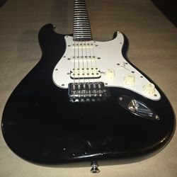 Squier Bullet Strat (by Fender)