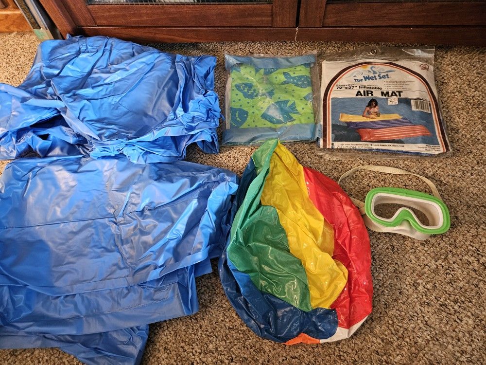 Pool Inflatables And Goggles