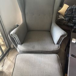 Arm Chair With Ottoman