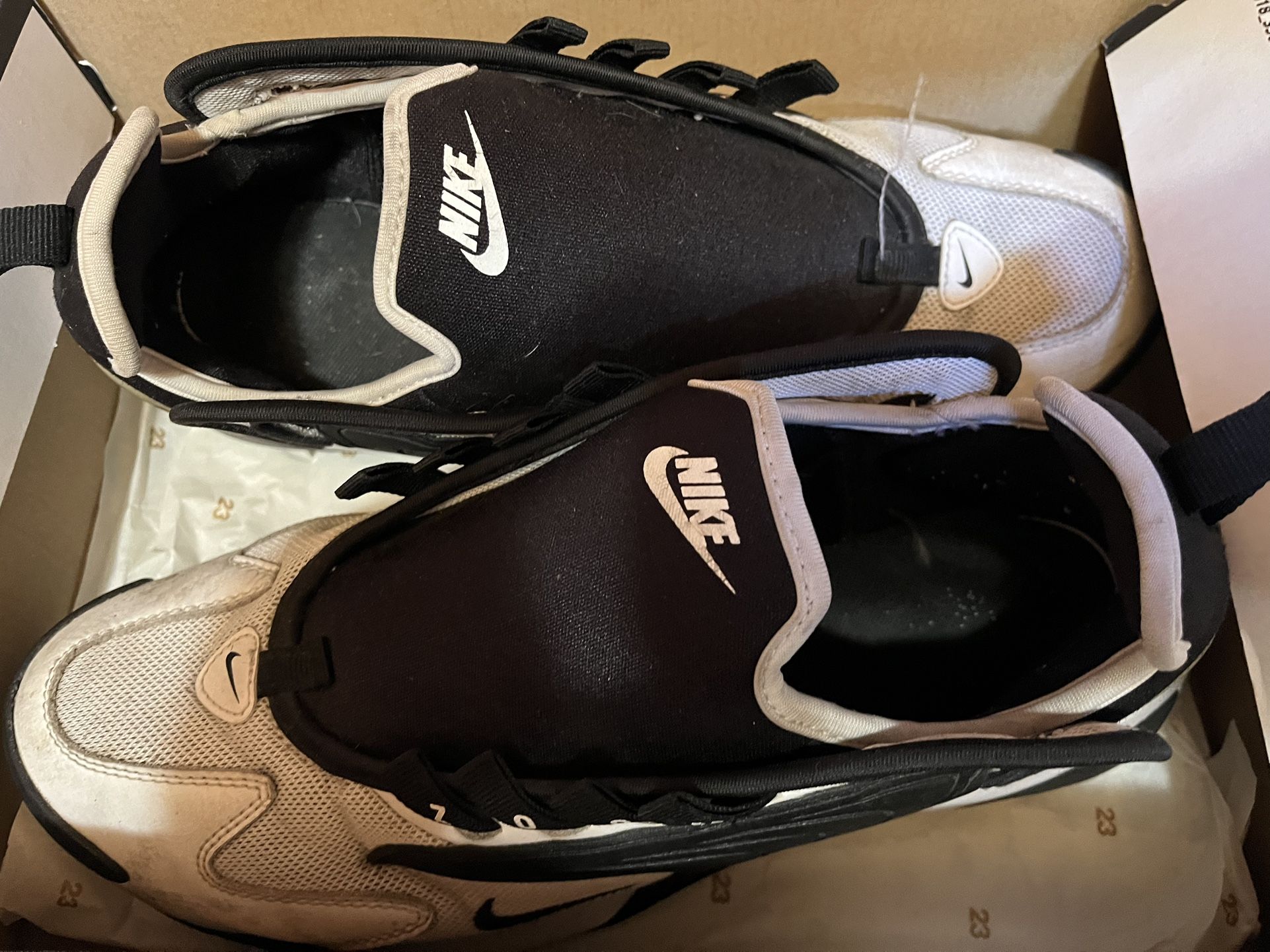 Nike Shoes 
