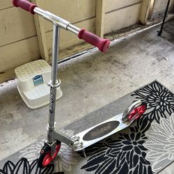 Razor scooter