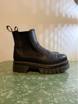 Dr. Marten Platform Audrick Chelsea boot Sz USL 11/USM10