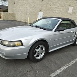 2003 Ford Mustang