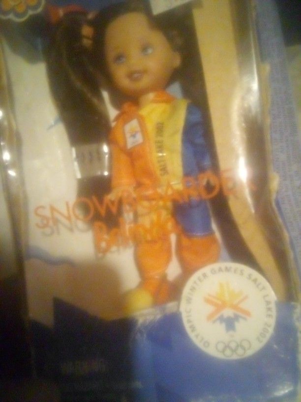 Snowboarder Belinda Barbie
