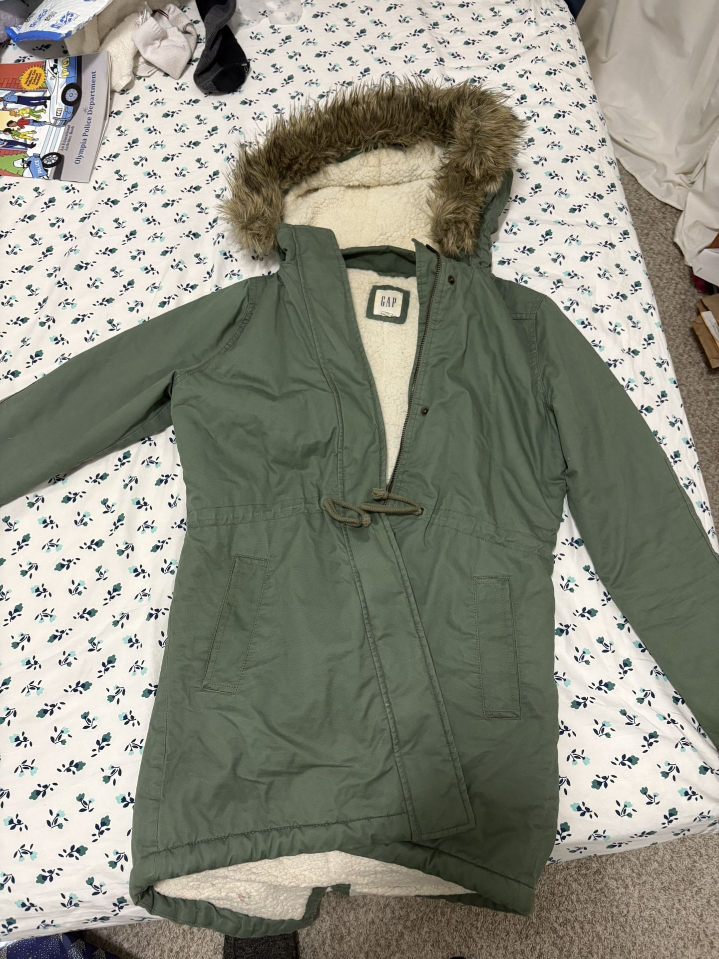 Gap Winter Jacket Women Xs In good Condition