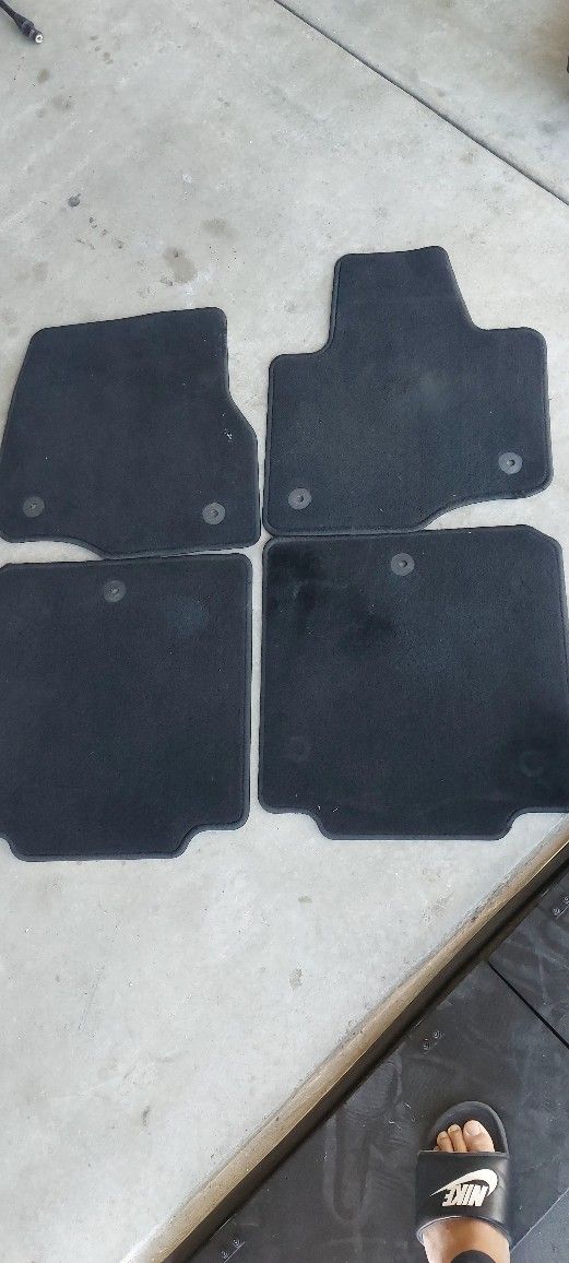 Ford Expedition OEM carpeted floor mats - 2018-2022 models.