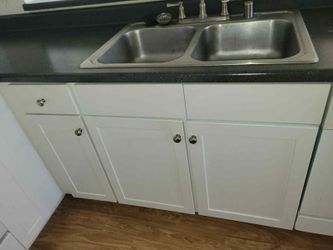 Complete Kitchen Cabinets 