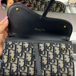 dior wallet chain
