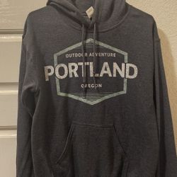 Outdoor Adventure - Portland Oregon Hoodie Sweatshirt Unisex - Small -Used  - Like New