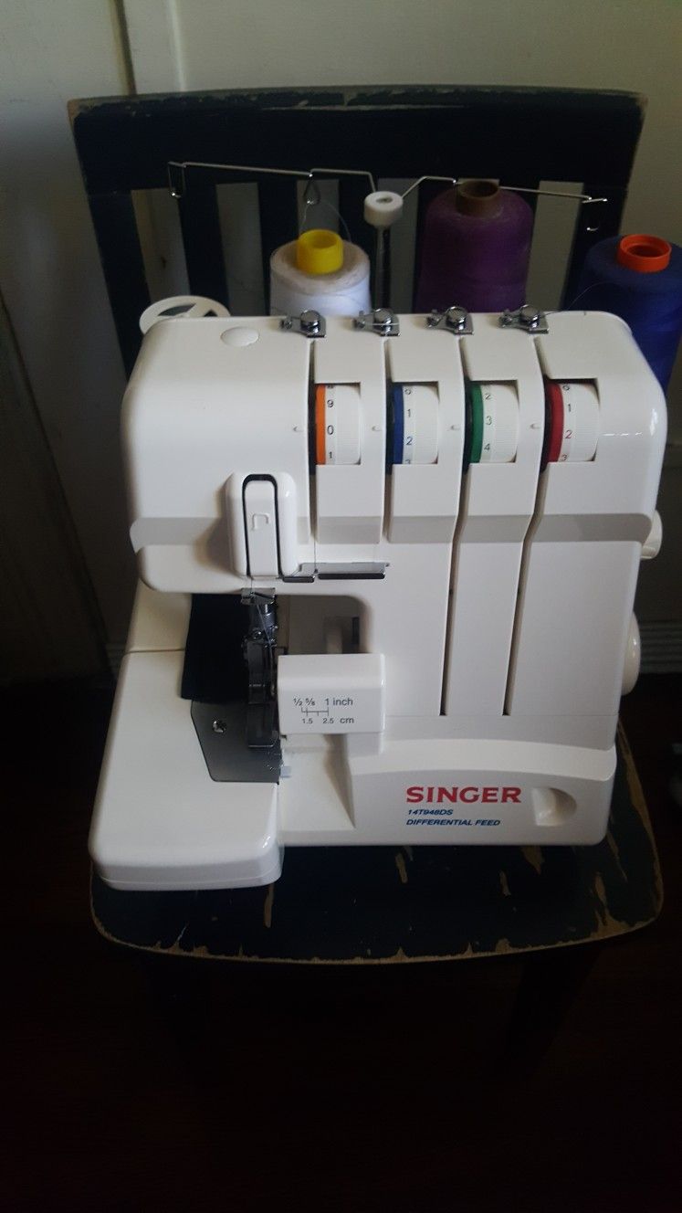 Singer Sewing Machine Slightly Used