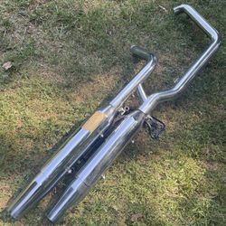 ‘06 Harley Davidson Fatboy OEM Exhaust