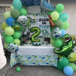 Dinosaur birthday decoration