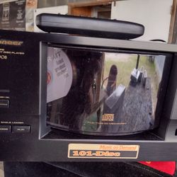 Pioneer 100 Disc CD Player
