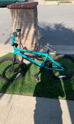 Solo bmx bike
