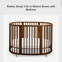 Stokke Sleepi Crib & Stokke CARE Changing Table