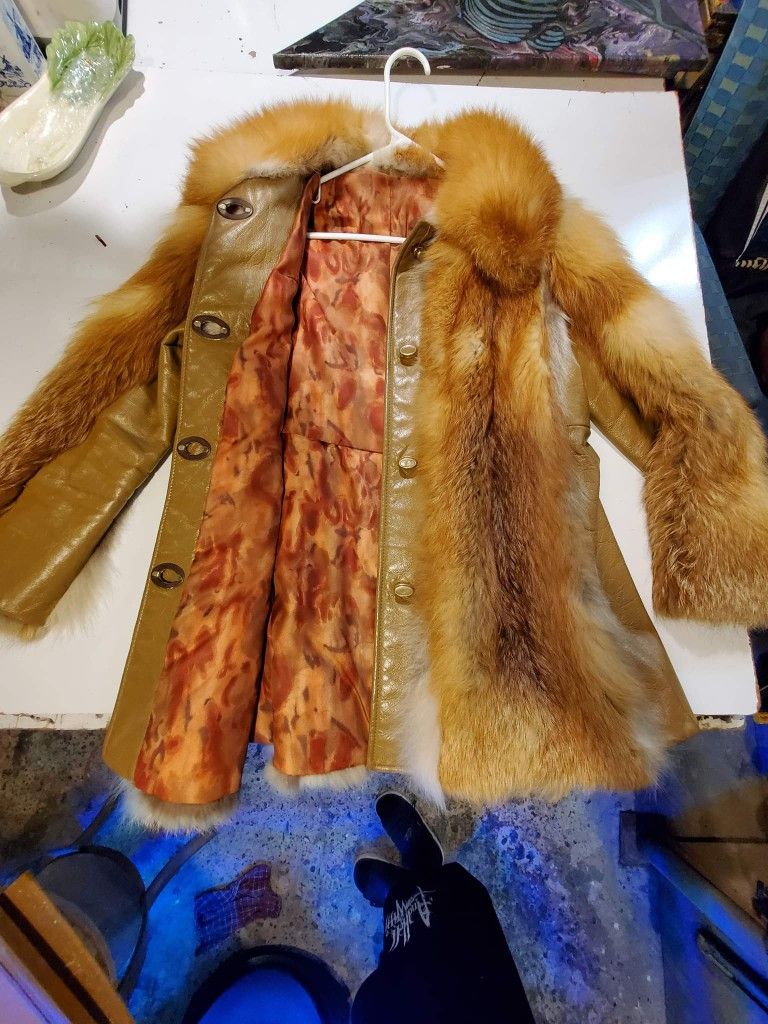 Vintage Ladies Fur Coat